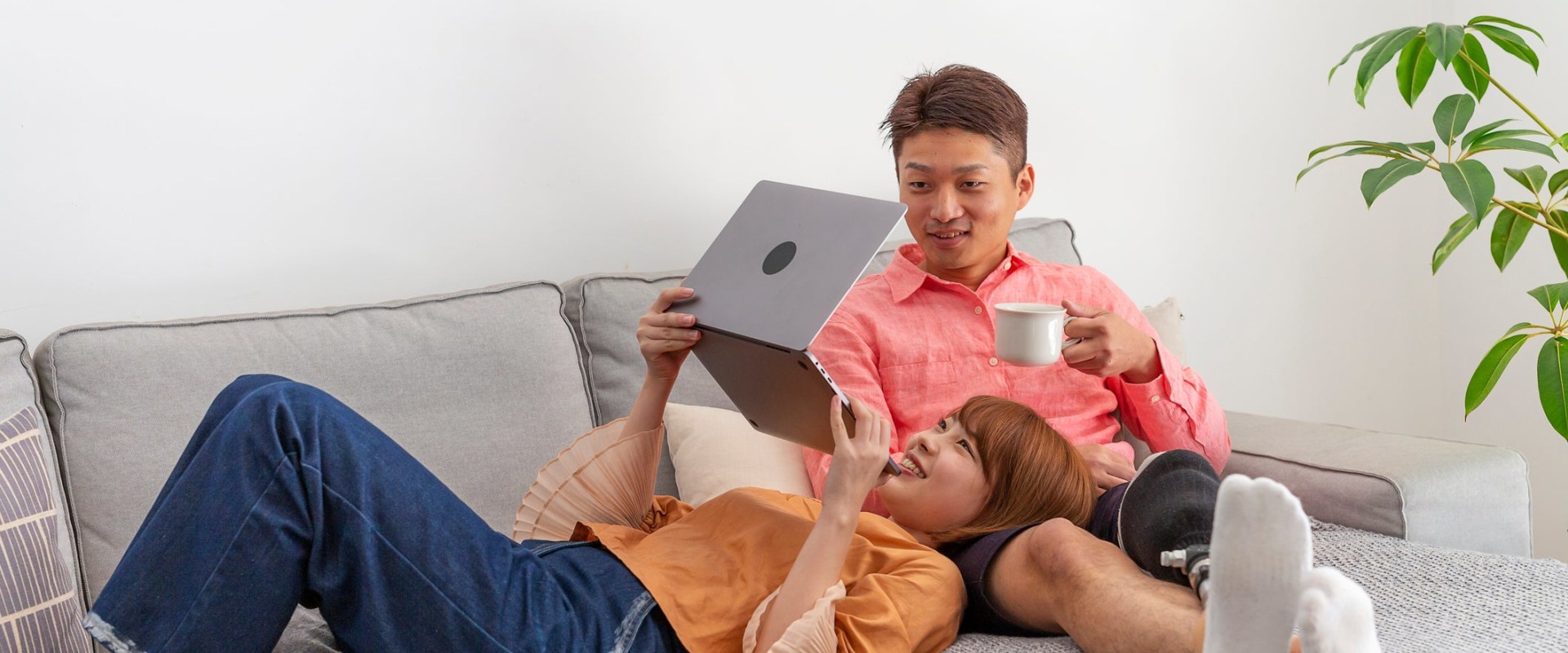 Investing in ETFs within a Roth IRA: A Comprehensive Guide